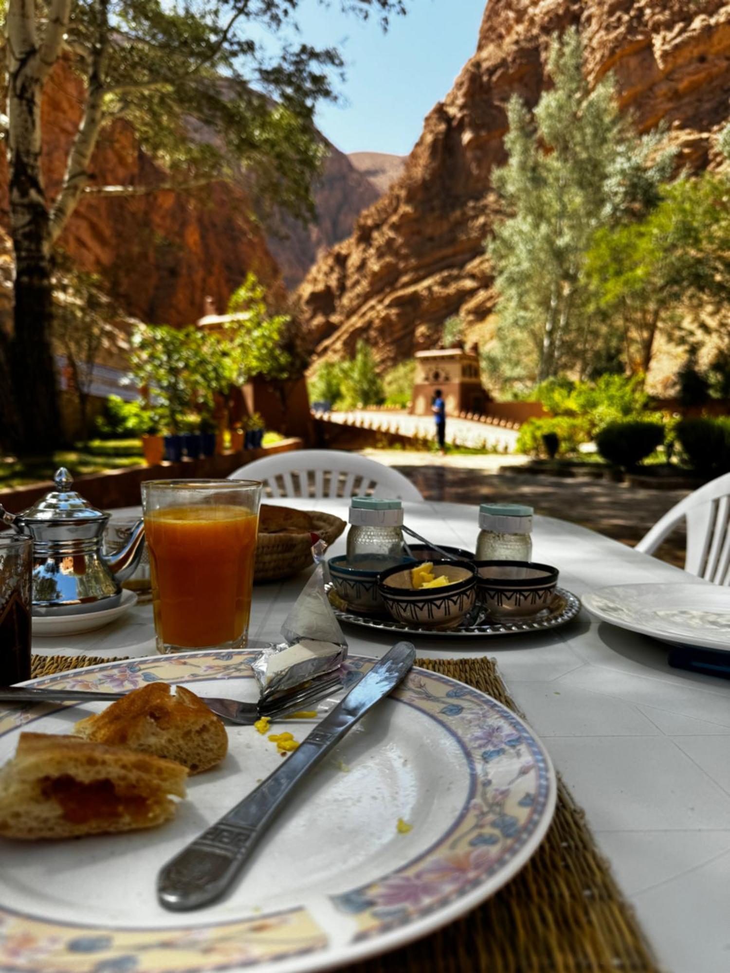 Berbere De La Montagne Hotel Imdiazene Kültér fotó